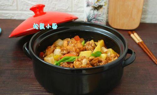 三汁焖锅的做法视频,美味秘诀一锅掌握，轻松学会家常风味